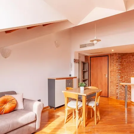 Giudecca Retreat - Modern Duplex In