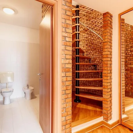 Apartment Giudecca Retreat - Modern Duplex In Venedig