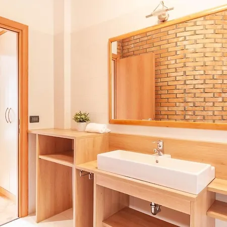 Giudecca Retreat - Modern Duplex In *